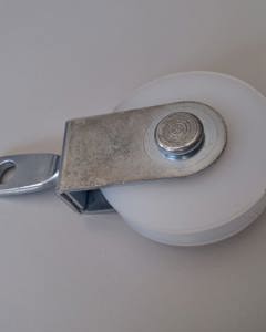 Pulley 62mm plastic with bearing and swivel